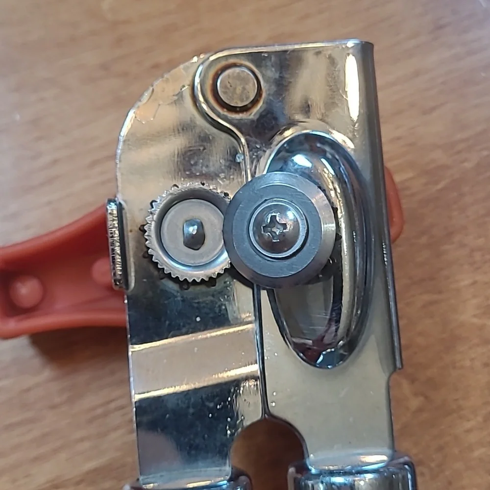 KitchenAid Orange Can Opener & Pizza Cutter with Walnut Handle Bundle! - Picture 5 of 5